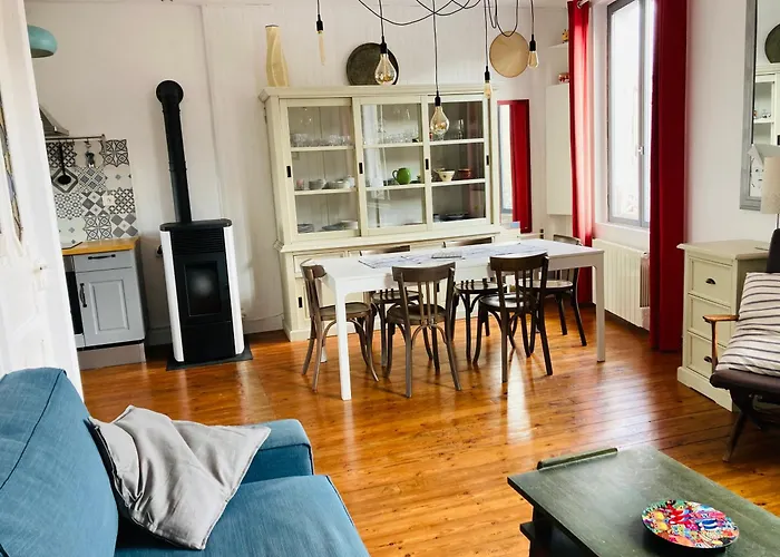 Apartment F3 Duplex 60 M2 A 150m